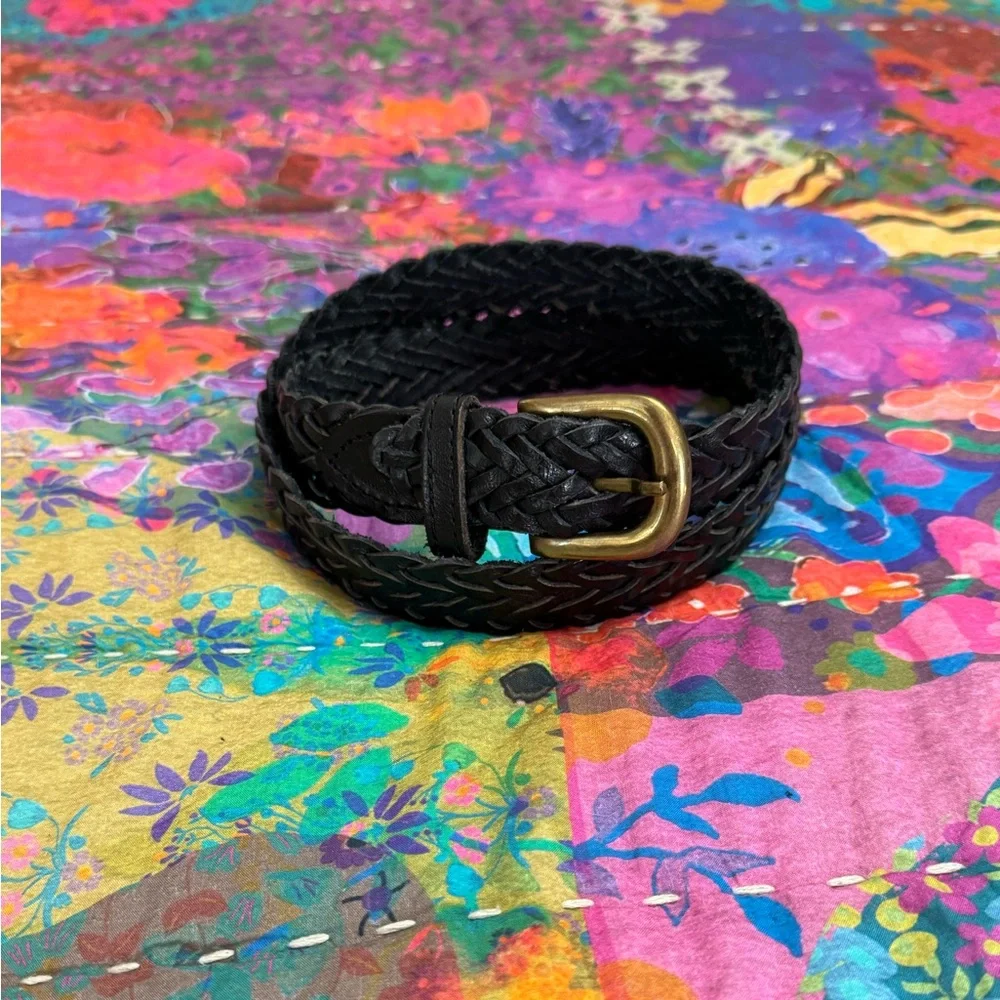 Vintage woven leather